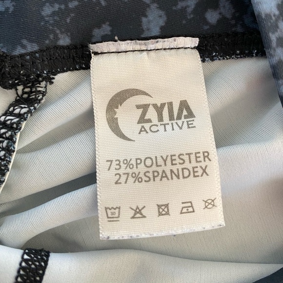 Zyia Active Womens Navy Leopard Print Athletic Workout Cropped Leggings Sz 6/8 - Picture 7 of 7